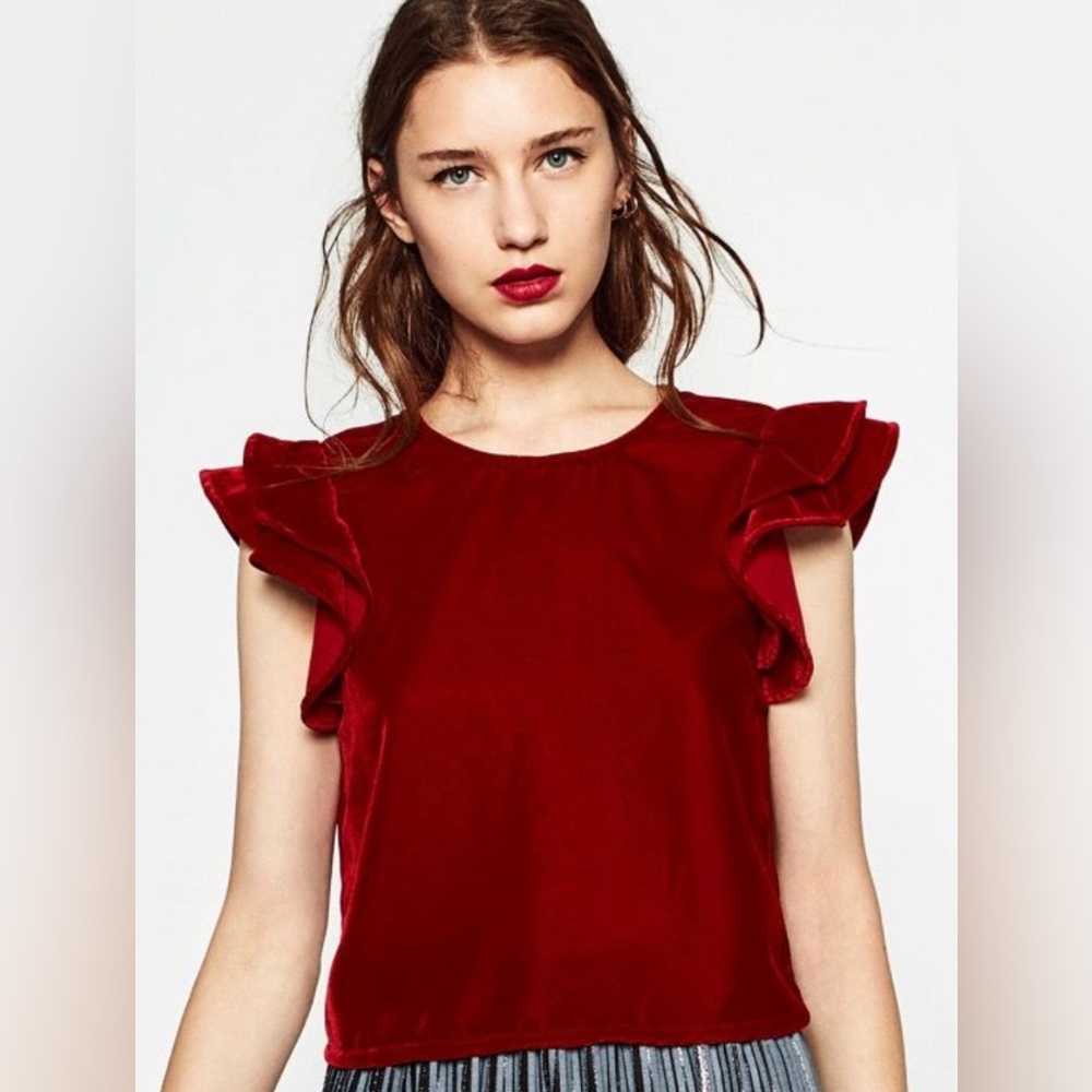 Zara elegant women’s Red velvety Ruffle Sleeve Blouse size M
